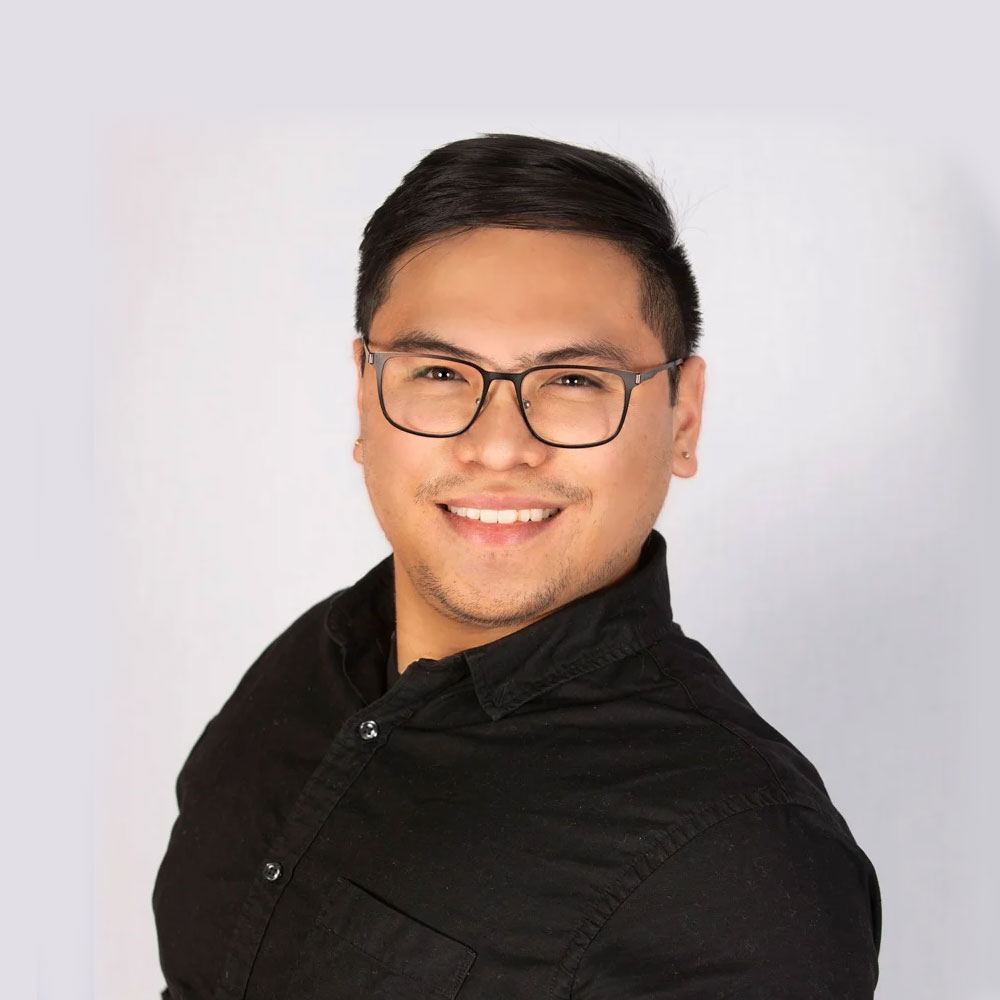 headshot of Vincent DelaCruz